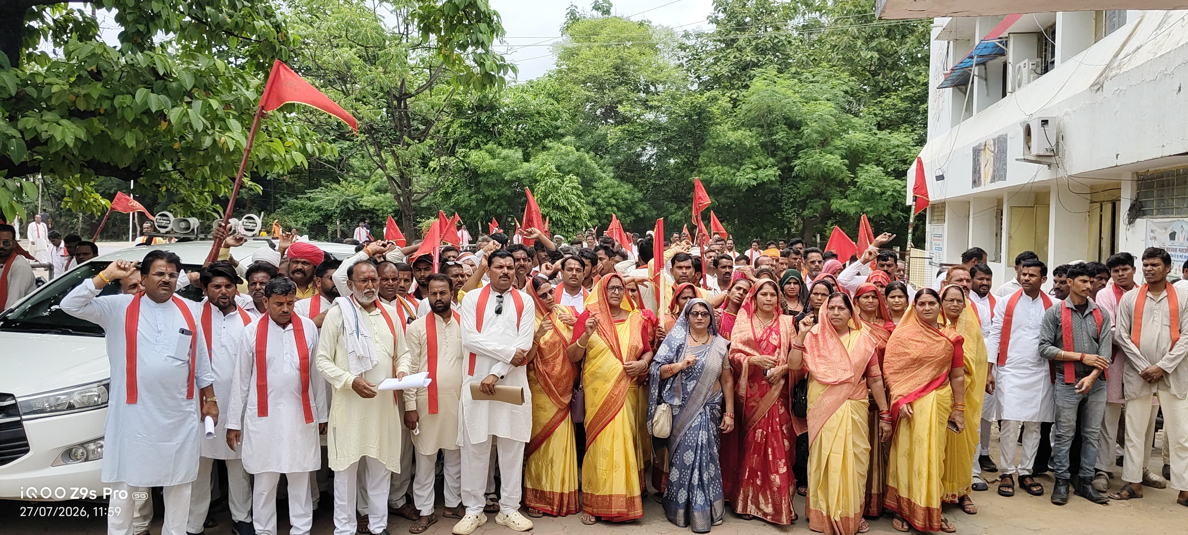 दमोह में आबकारी विभाग के खिलाफ कार्रवाई की मांग, मुख्यमंत्री के नाम सौंपा गया ज्ञापन  दमोह। जिले में आबकारी विभाग की कार्यप्रणाली पर सवाल उठाते हुए भगवती मानव