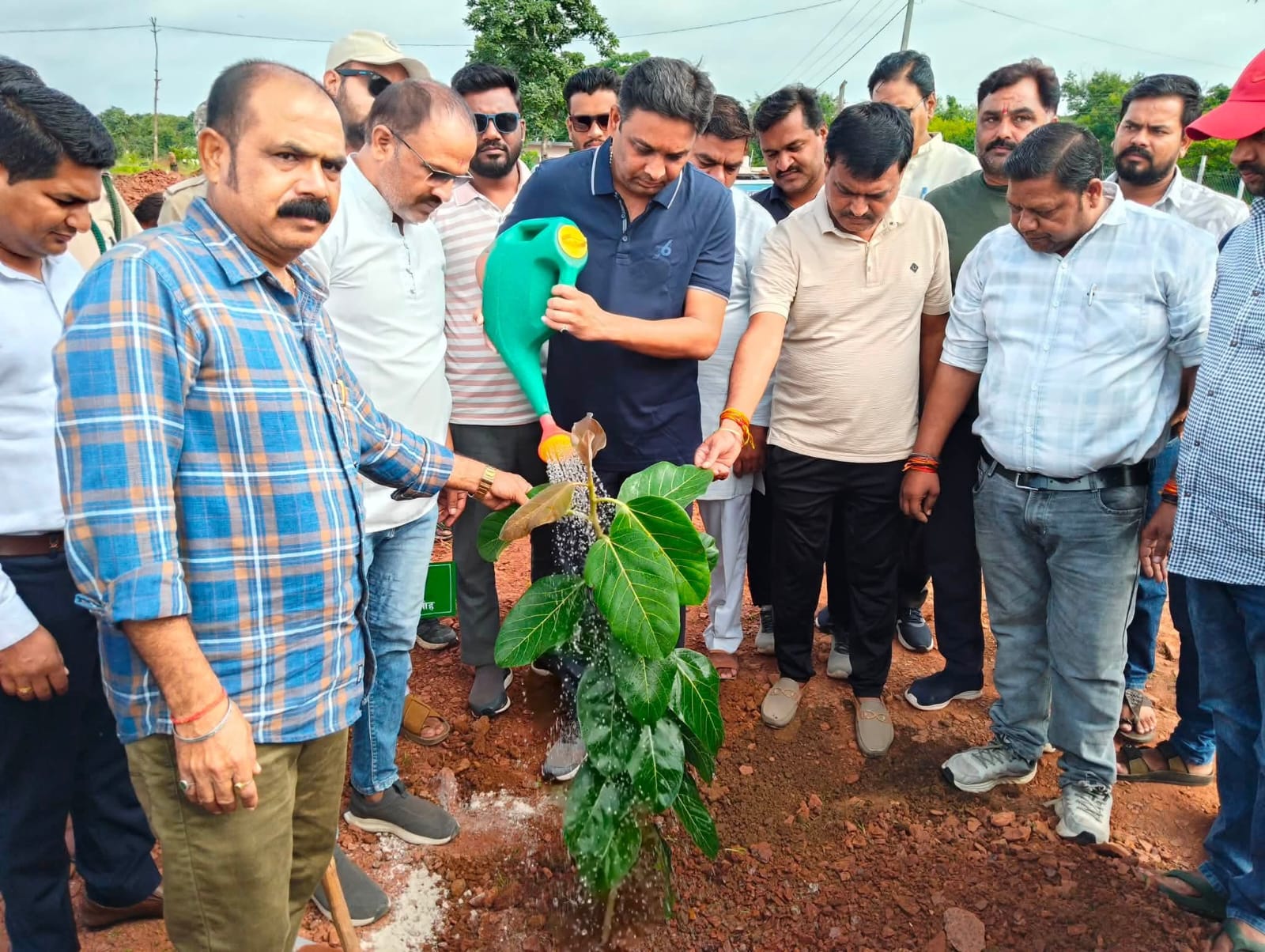जनभागीदारी से ही सफल होंगे जल संरक्षण और वृक्षारोपण अभियान : सांसद राहुल सिंह लोधी