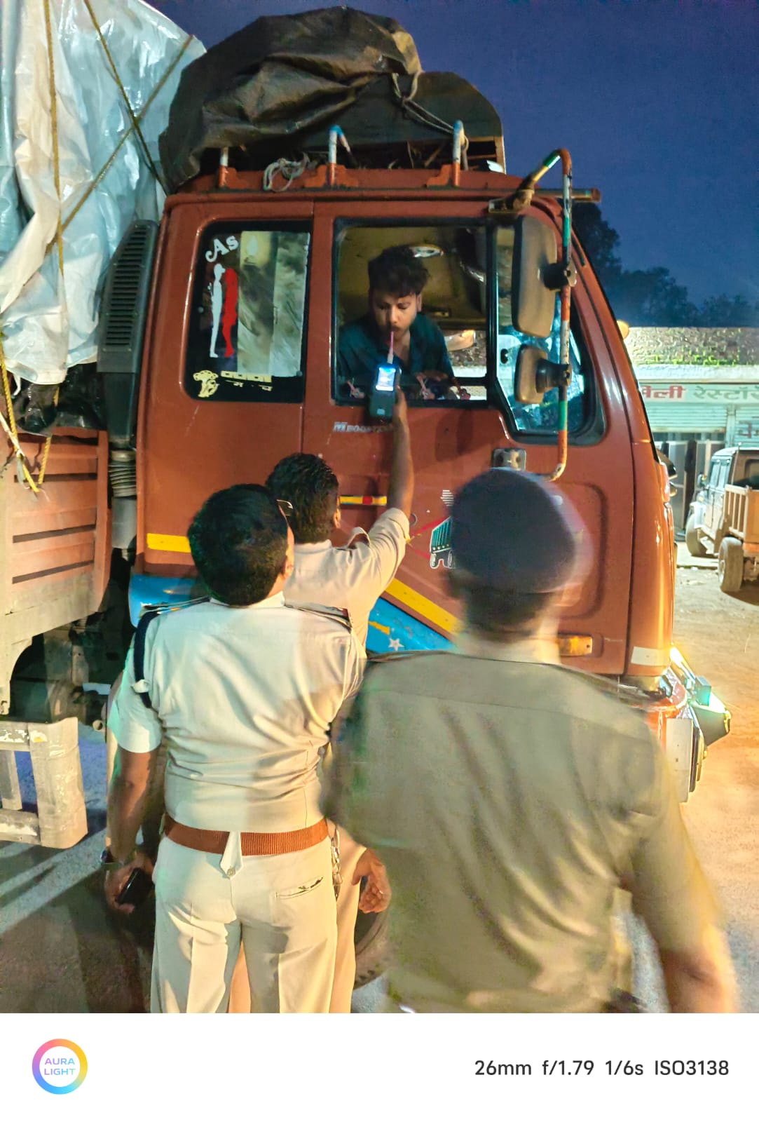 ड्रिंक एंड ड्राइव पर पुलिस की बड़ी कार्रवाई: 23 वाहन चालकों पर केस, 87 वाहनों के चालान
