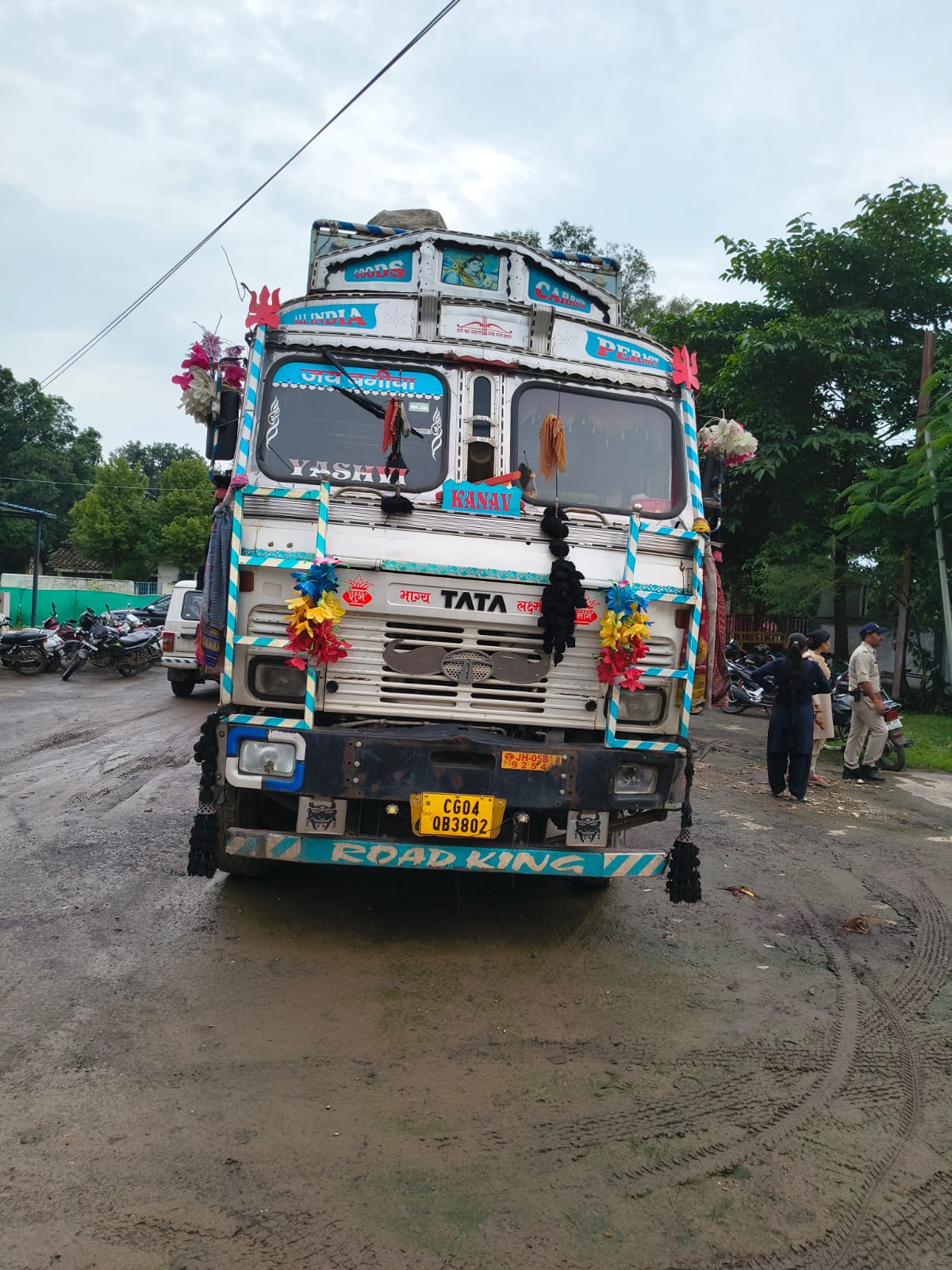 ड्रिंक एंड ड्राइव के विरुद्ध यातायात पुलिस की सख्त कार्रवाई, तीन ट्रक चालकों पर ₹35,500 का जुर्माना