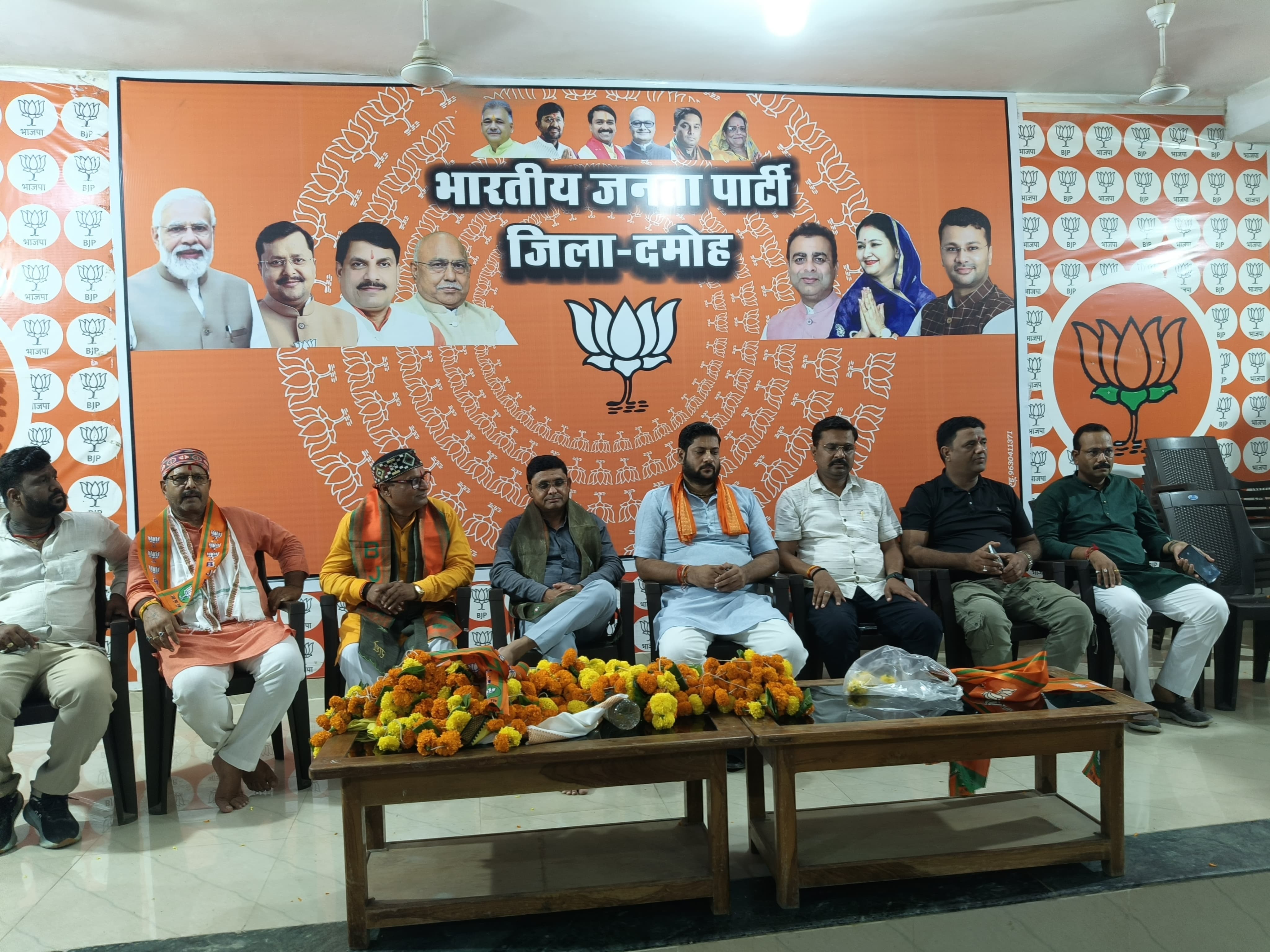 भाजपा कार्यालय में नवनियुक्त पदाधिकारियों का जोरदार स्वागत, मनीष सोनी और लक्ष्मण तिवारी को मिली नई जिम्मेदारी