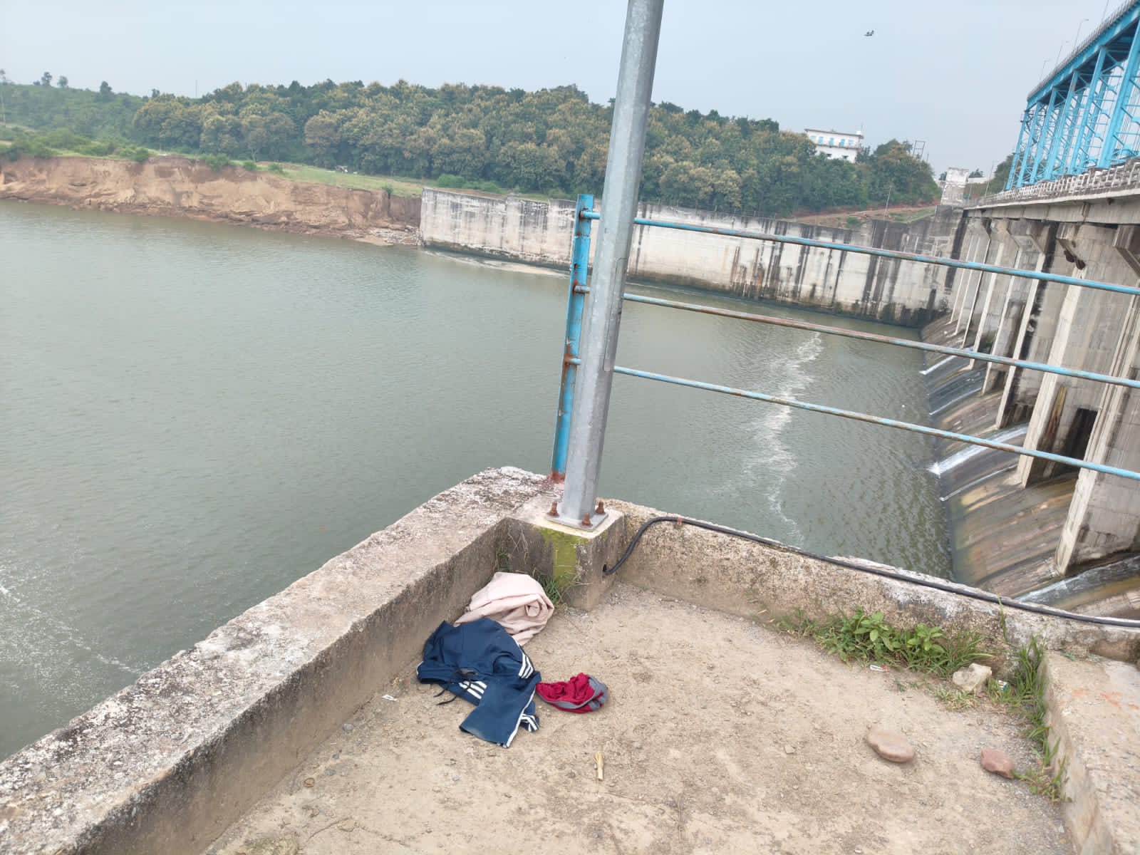 सीतानगर डेम में नहाते समय दो युवक डूबे, तलाश जारी  पैर फिसलने के बाद बचाने नदी में कूदा दूसरा युवक, दोनों आपस में रिश्तेदार