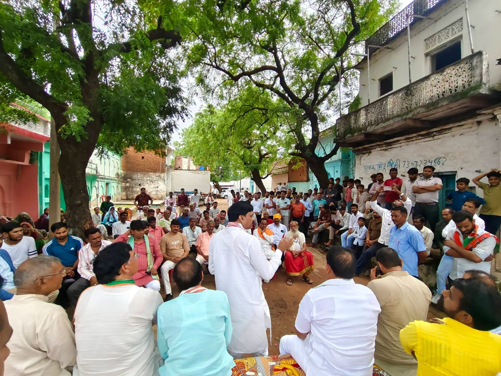 दतिया उपचुनाव: मंत्री धर्मेन्द्र सिंह लोधी ने संभाला प्रचार मोर्चा, कई गांवों में की जनसभाएं