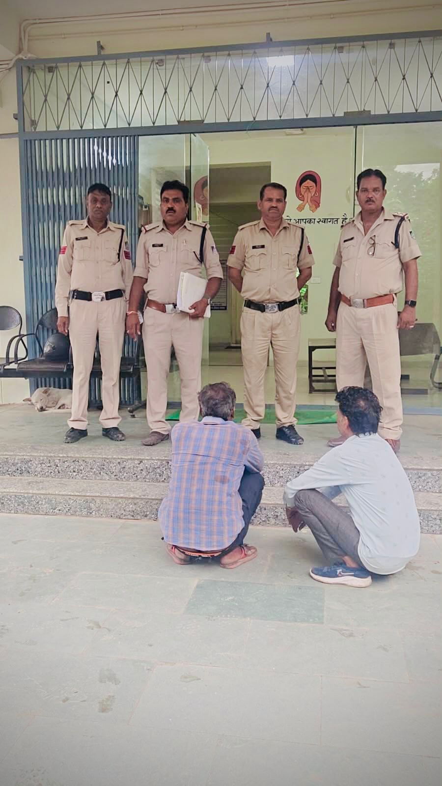 हत्या के प्रयास के मामले में पुलिस की बड़ी कार्रवाई, दो आरोपी गिरफ्तार हत्या के प्रयास के मामले में पुलिस की बड़ी कार्रवाई, दो आरोपी गिरफ्तार