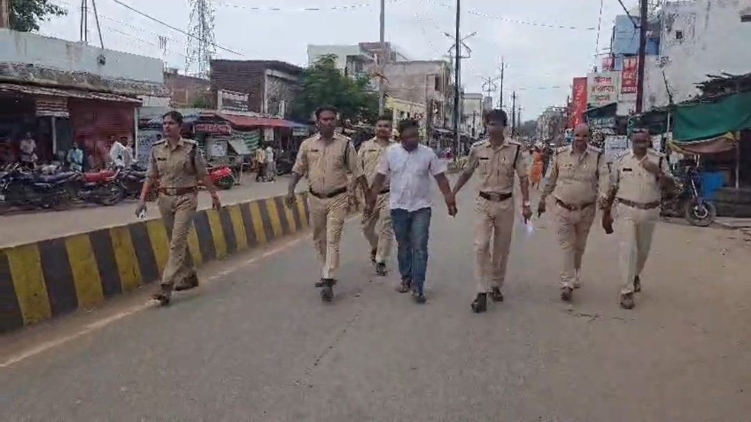 पथरिया पुलिस की बड़ी कार्रवाई: डायल-112 स्टाफ से अभद्रता करने वाला मुख्य आरोपी अवैध कट्टे और कारतूस सहित गिरफ्तार