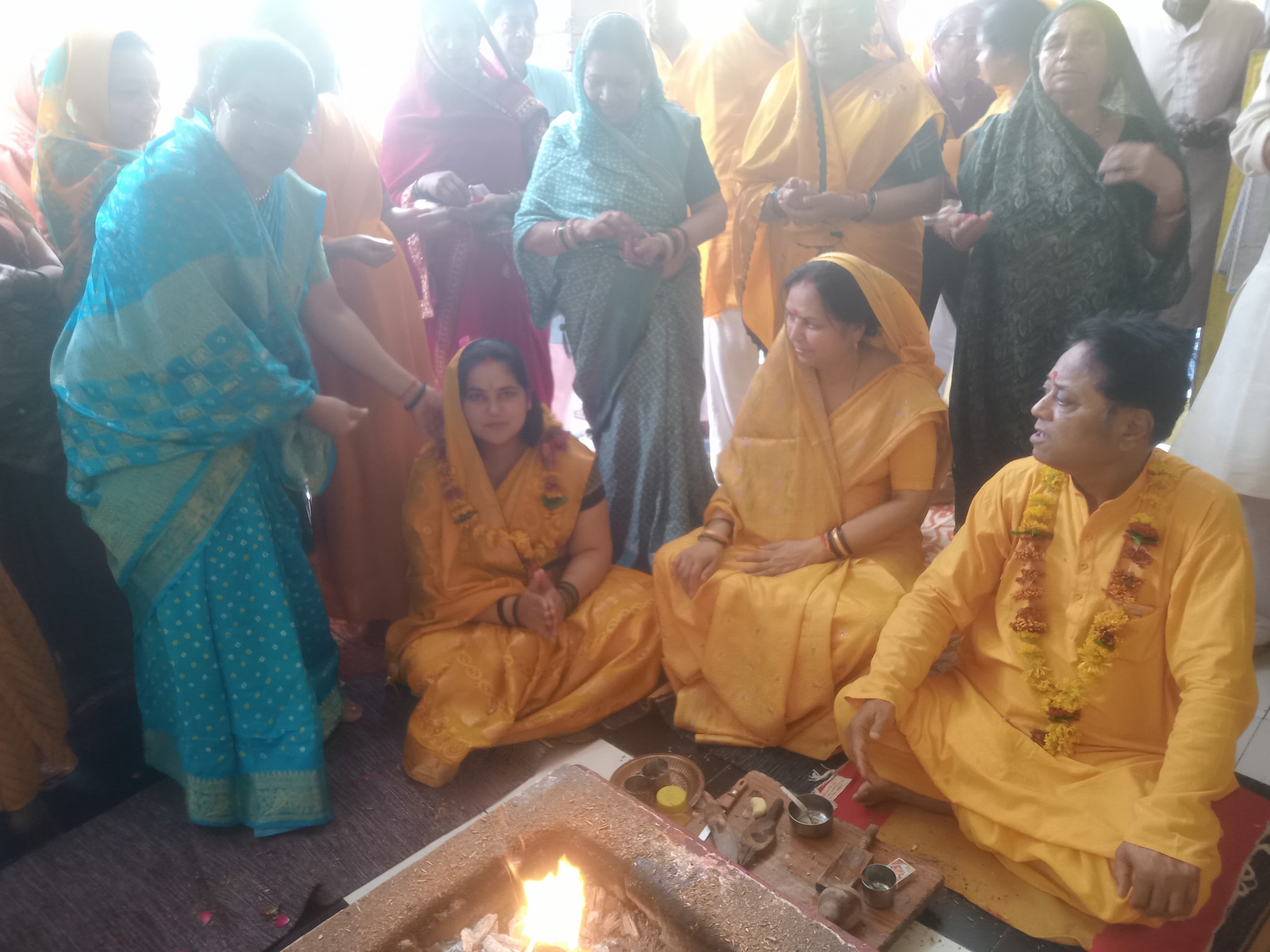 दमोह: 40 दिवसीय साधना एवं अनुष्ठान की पूर्णाहुति, गायत्री शक्तिपीठ में हुआ आध्यात्मिक आयोजन